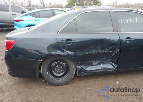 2014 Toyota Camry L z USA, uszkodzony, nr VIN 4T1BF1FK9EU859122